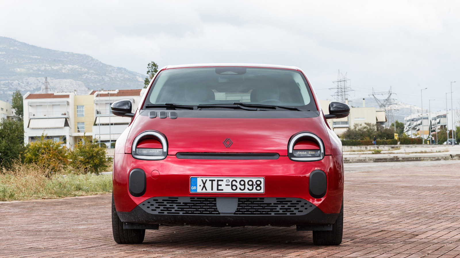 Renault Twingo. Τι βαθμό παίρνει σε κατανάλωση, χώρους, επιδόσεις, εγγυήσεις.